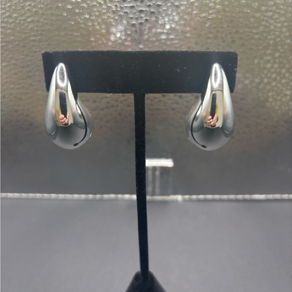 Silver Stud Post Teardrop Earrings